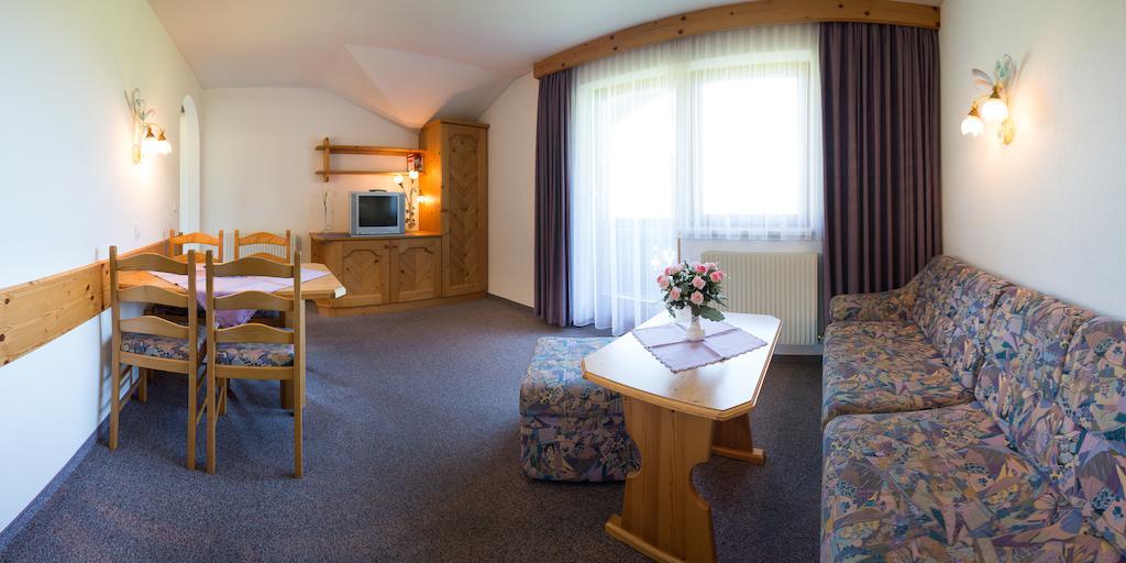 Pension Roasthof Neustift im Stubaital Quarto foto
